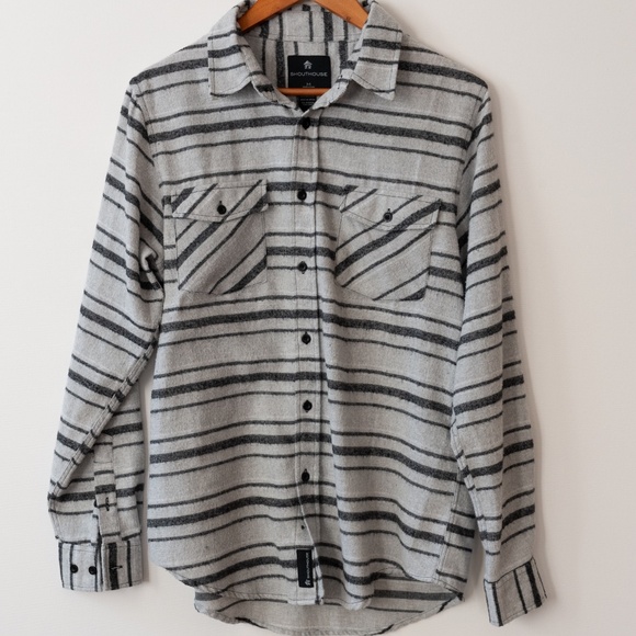 Men’s Medium Shouthouse long sleeve button up Grey Striped Flannel Super Soft - Picture 6 of 9